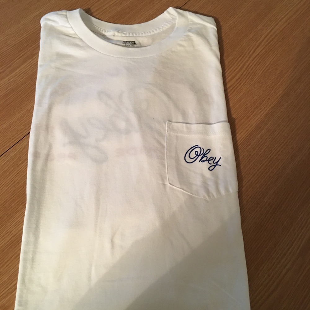 NWT Men’s Obey T-shirt
